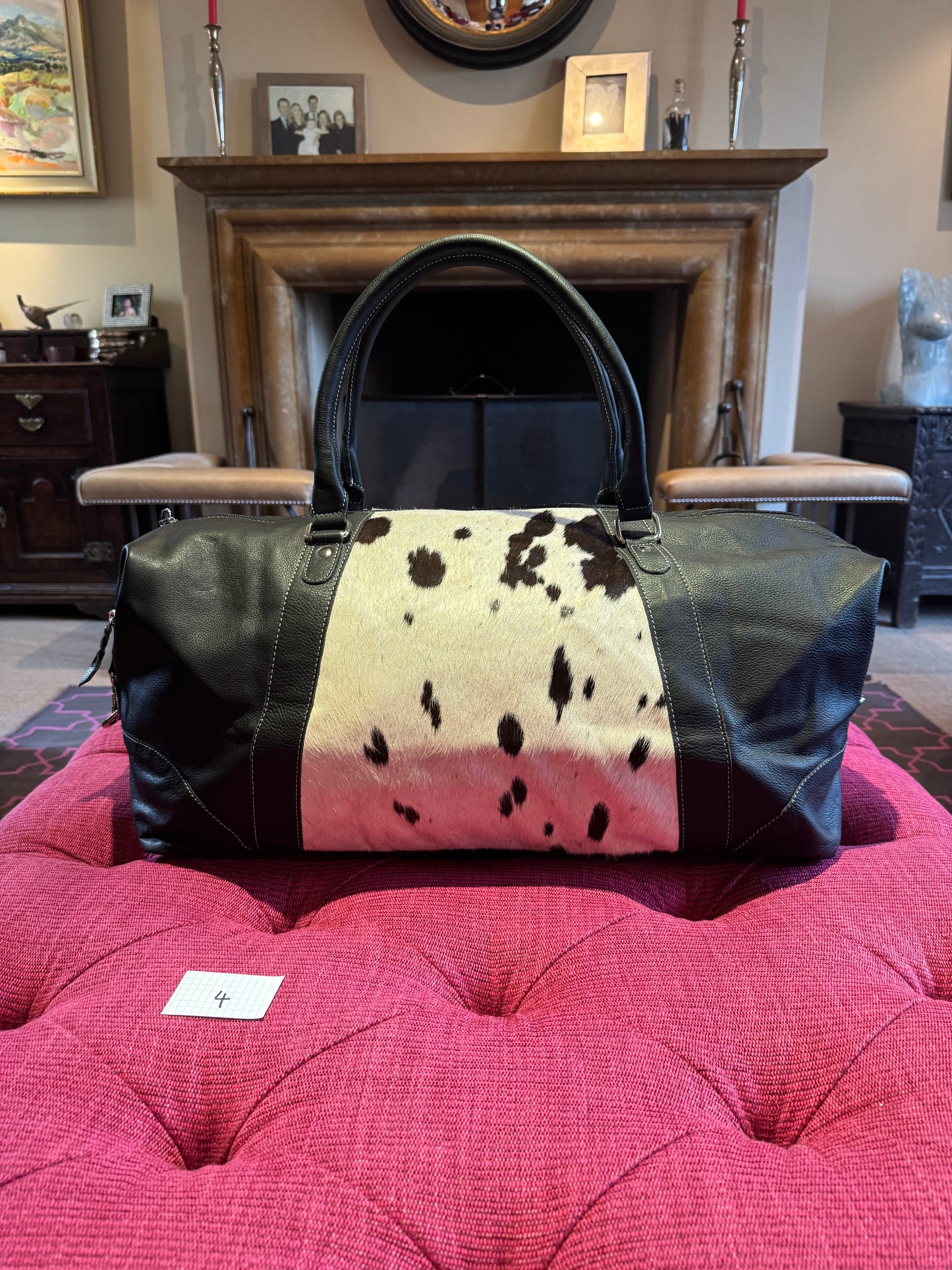 Gaucho Getaway Bag - Cowhide Weekend / Travel Bag – Black & White